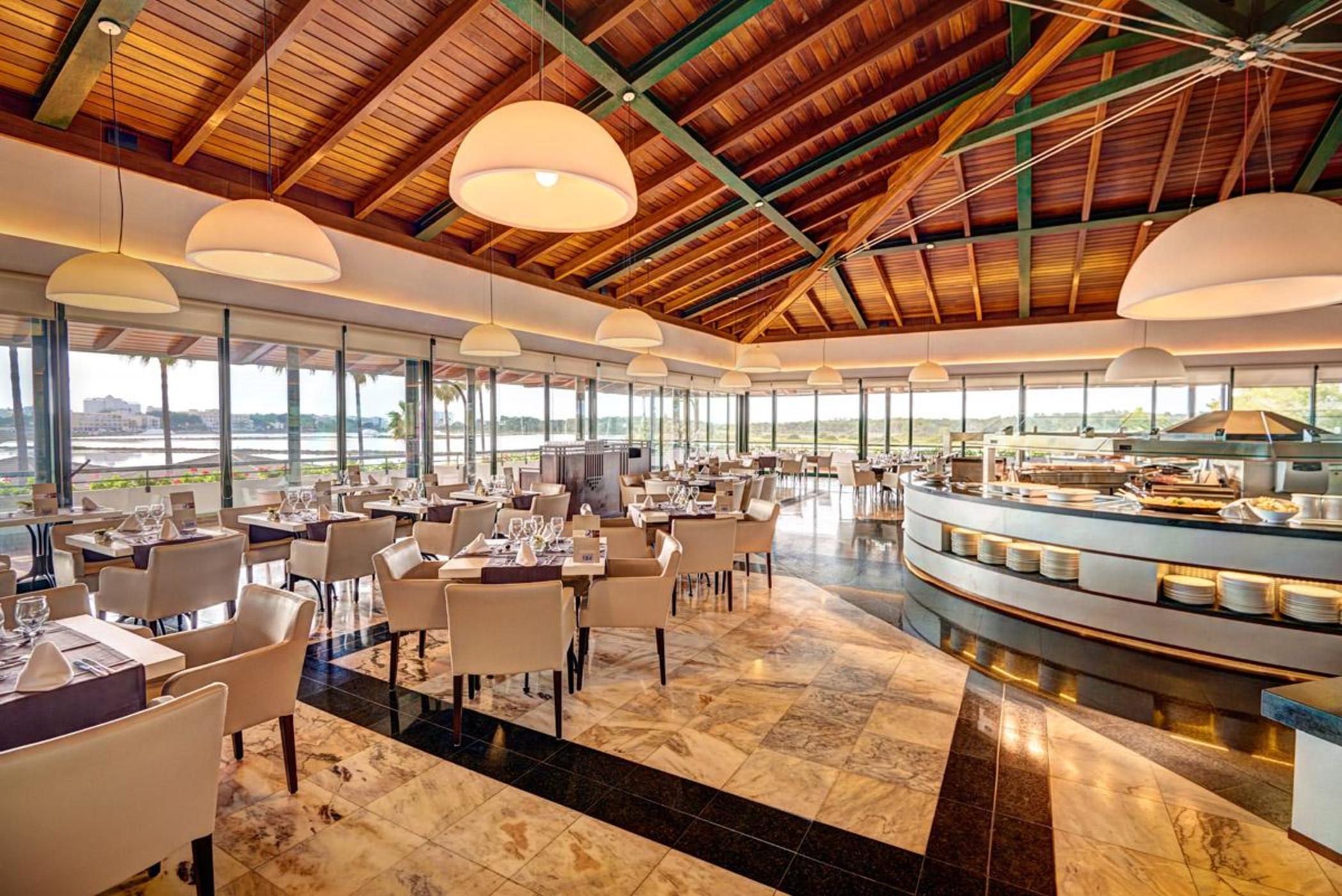 Hotel Blau Colonia Sant Jordi 4*